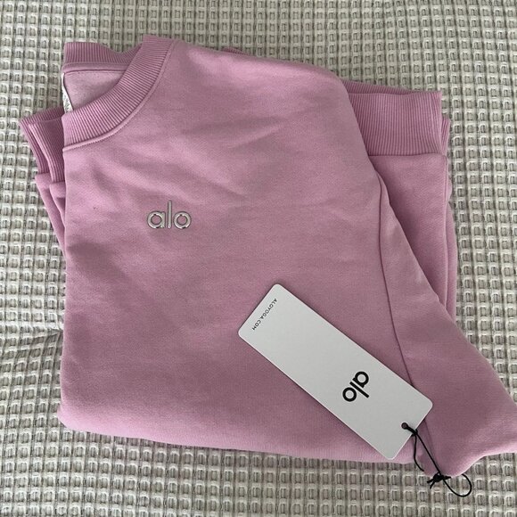 Auth Alo Yoga Set Cropped Accolade Crewneck And Accolade Straight Leg Sweatpant - Picture 2 of 7